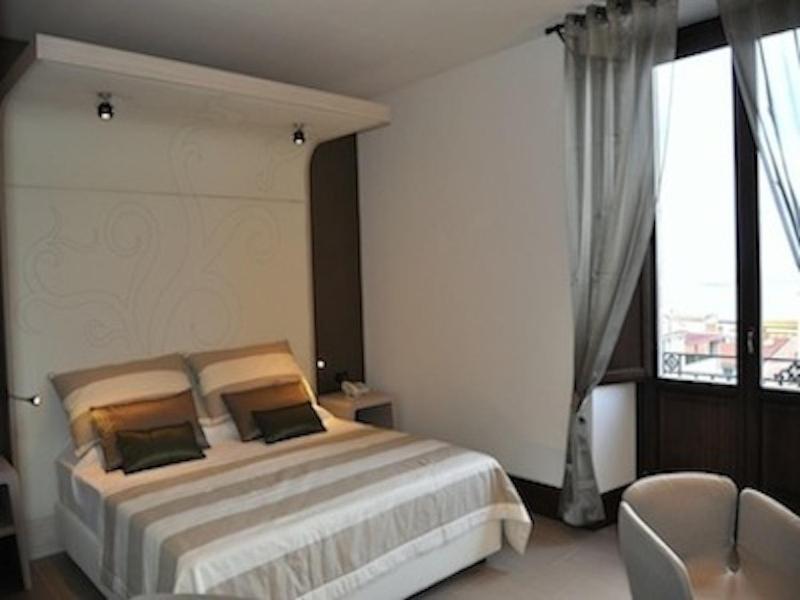 Hotel Palazzo Fortunato Sant'Agata di Militello Room photo